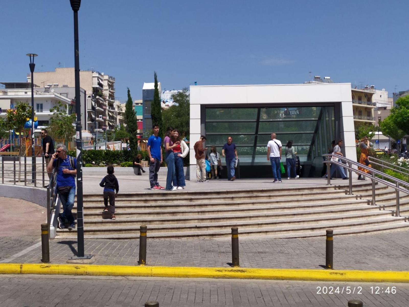 On The Metro Station Of Korydallos Пирея Екстериор снимка